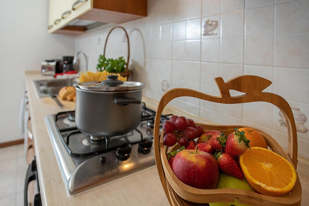 Apartment L'Archetto And Villetta Gruber - Regarda Travel Lazise Exterior photo